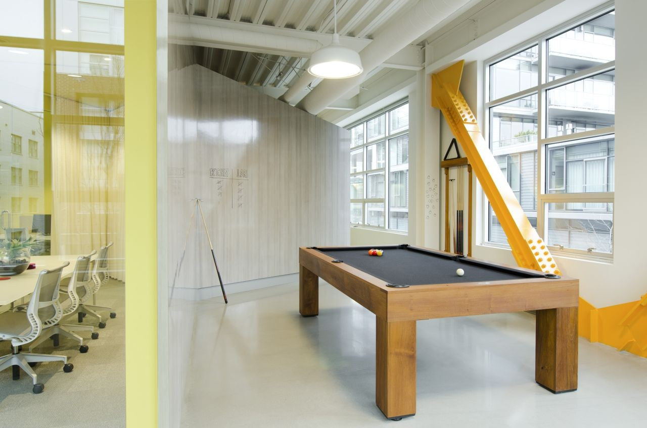 Slate Top Pool Tables vs. Wood Bed Pool Tables