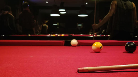 Does Montreal Have Places Where You Can Play Billiards?
